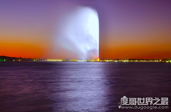 世界最高的喷泉吉达喷泉最高312米，迪拜音乐喷泉只能排第三