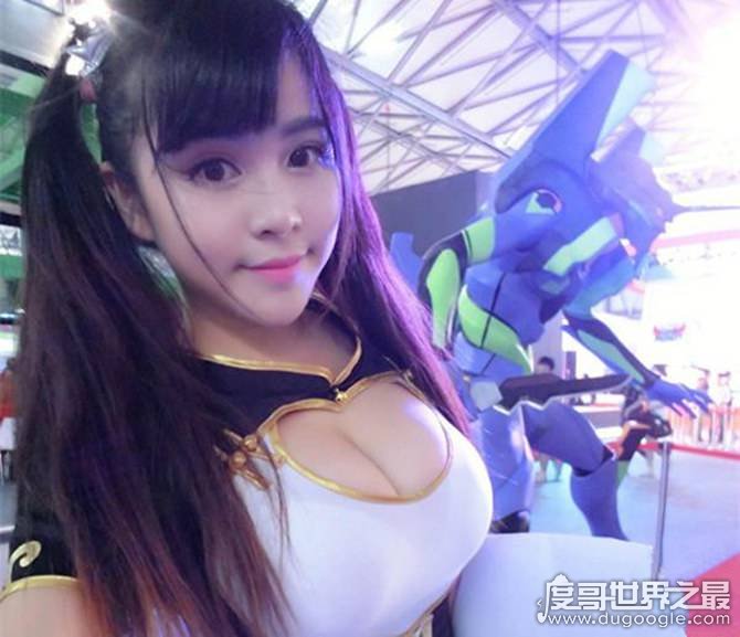 中国胸最大的女明星排名,e罩杯的张馨予只能排第三(附美图)