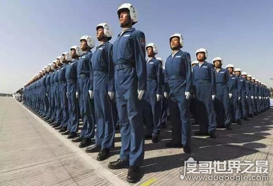 中国部队中一个师多少人，常规陆军师为1.2万人(空军只有2千人)