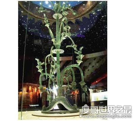 三星堆青铜神树代表什么树 是一种具有宗教象征意义的神树